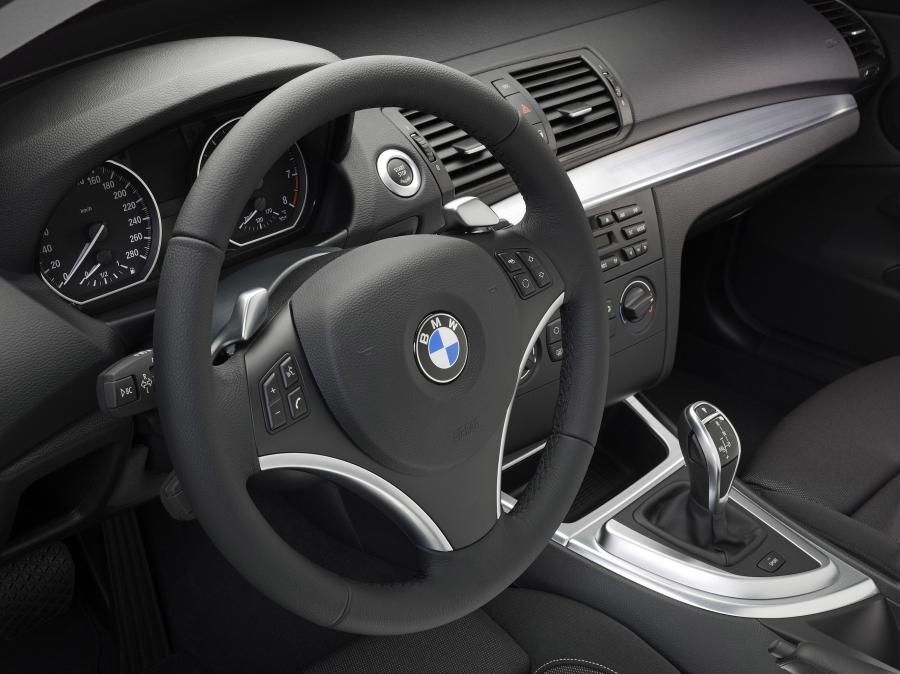  BMW 135i Coupe 2007 года  (фото 5 из 11)